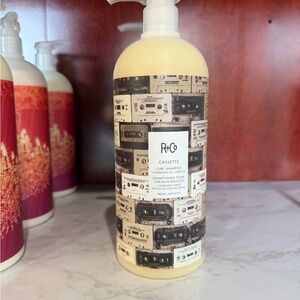 R+Co Cassette Curl Shampoo — Liter